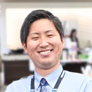 スタッフ写真1